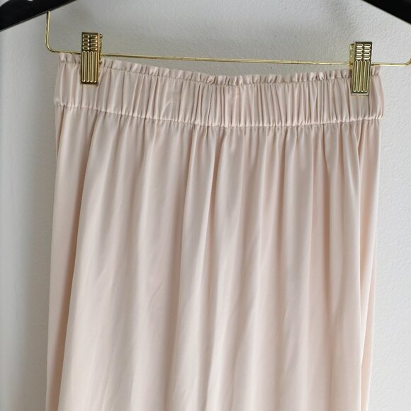 OVERTHESEA Off-Shoulder Crop Top and Maxi Skirt Beige Set - Picture 6 of 11